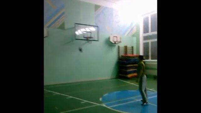 Баскетбол - бросок в кольцо смотреть онлайн