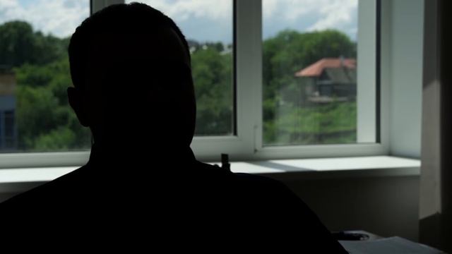 Полицейские пресекли деятельность группы лиц, подозреваемых в серии мошенничеств смотреть онлайн