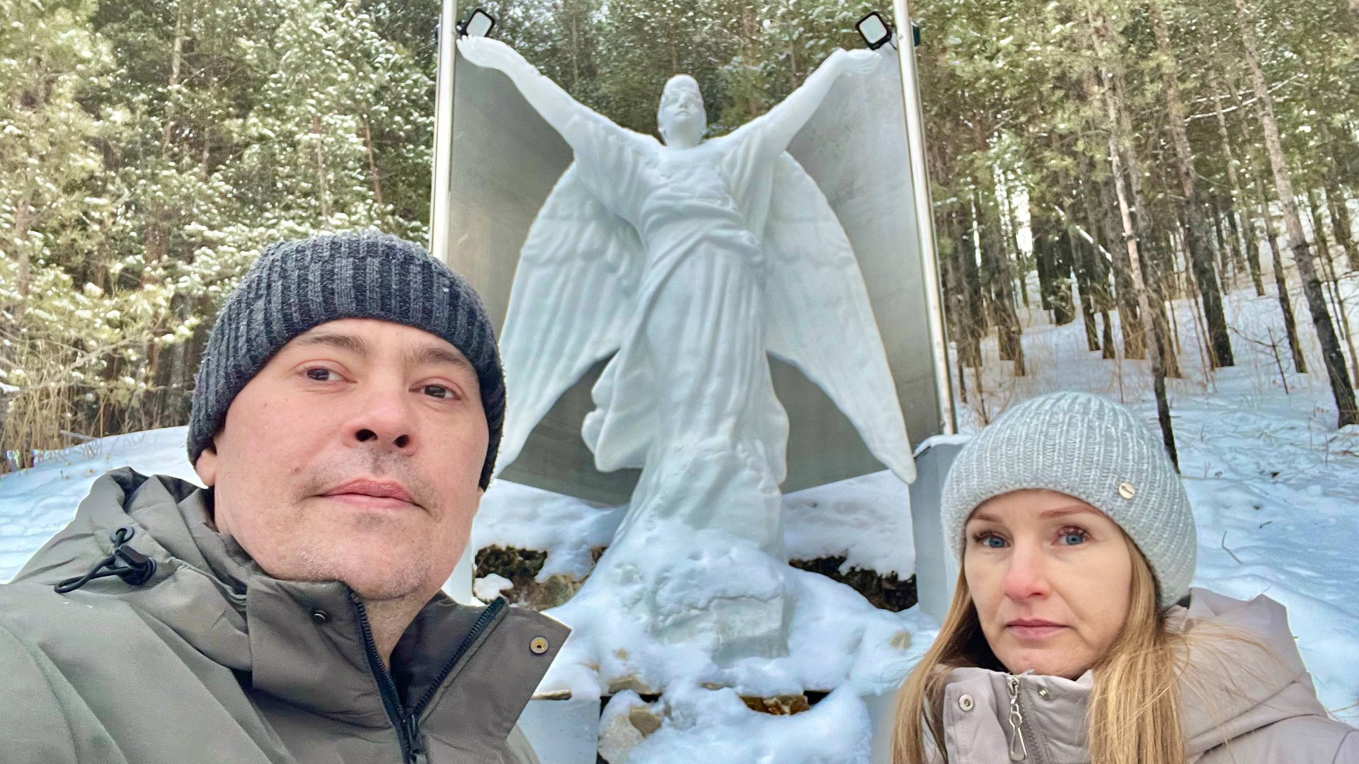 Едем в Старопышминск к заброшенной Церкви. Встретили Ангела ! смотреть онлайн