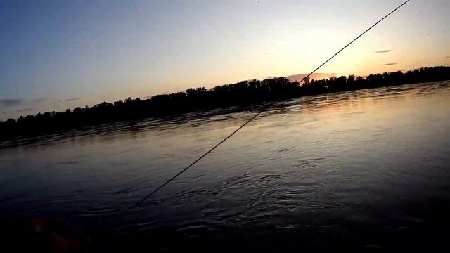 Рыбалка на закате . Красота и тишина.#нахлыст смотреть онлайн
