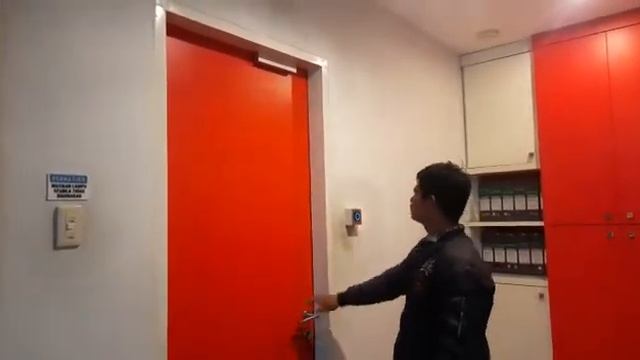 K1T331 dengan tombol exit NO TOUCH смотреть онлайн