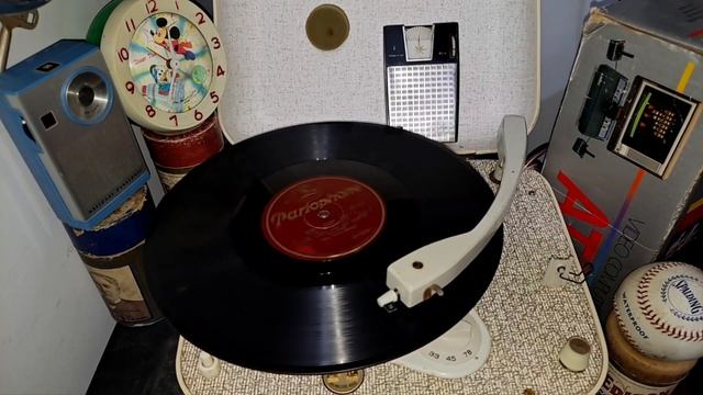 She's Got "IT". Sam Lanin & His Famous Players. Parlophone 78rpm Record from 1927. With Vocals смотреть онлайн