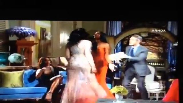 RHOA Reunion: Porsha DRAGS Kenya!! смотреть онлайн