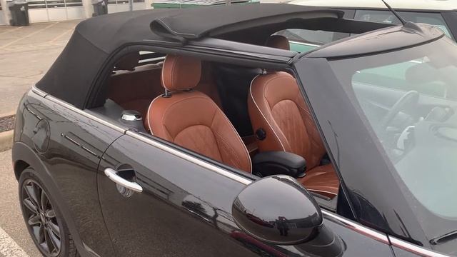 MINI Cooper Convertible смотреть онлайн