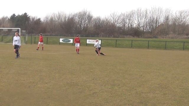 Stephanie Hall scores for Cornithans v Castletown (7-0) 14 April 2013 FA Cup Q Final смотреть онлайн