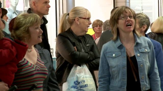 CEC Easter Flashmob - Pentagon Shopping Centre, Chatham смотреть онлайн