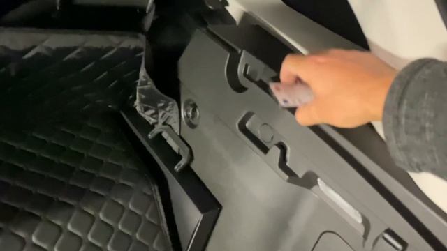 Lada Vesta NG освещение багажника смотреть онлайн