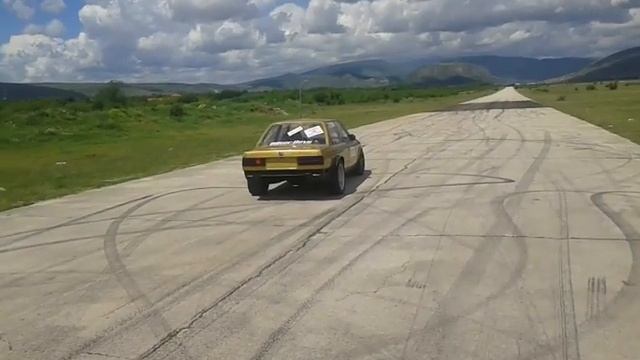 BMW E30 3.5 + NOS 100ps Mostar street race 11-12.06.2016. смотреть онлайн