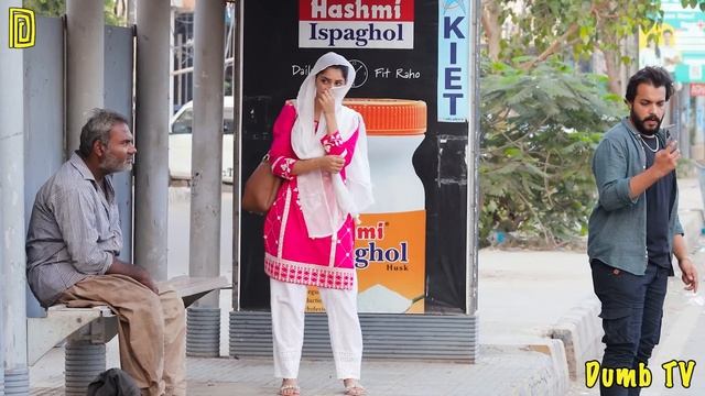 Stranger Man Taking Pictures of a Girl | Social Experiment | DUMB TV смотреть онлайн