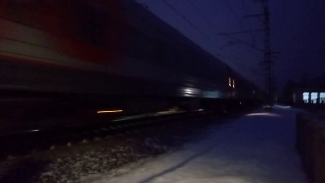 Двойной Электровоз эп2к-???+эп2к-??? с Пассажирским поездом Ушаки смотреть онлайн