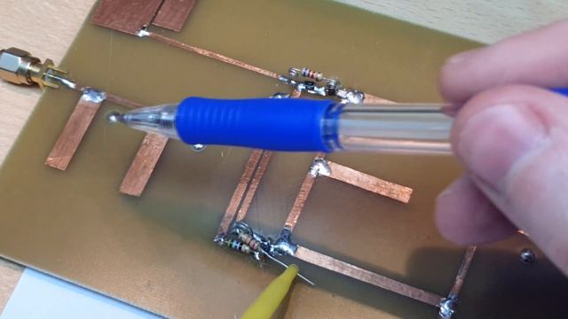 Frequency Divider - Theory and Prototyping Example смотреть онлайн