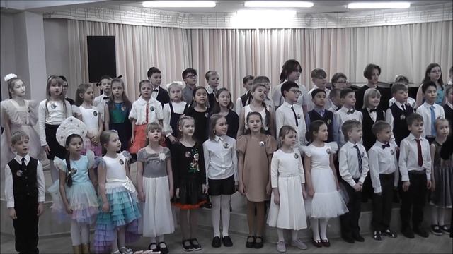 Слова: М. Матусовский, Музыка: В. Шаинский «Вместе весело шагать». Исполняет 1 класс смотреть онлайн