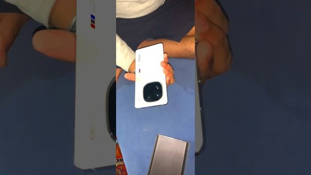 Brought iqoo 12 the powerfull phone in Android segment and iqoo 12 unboxing смотреть онлайн
