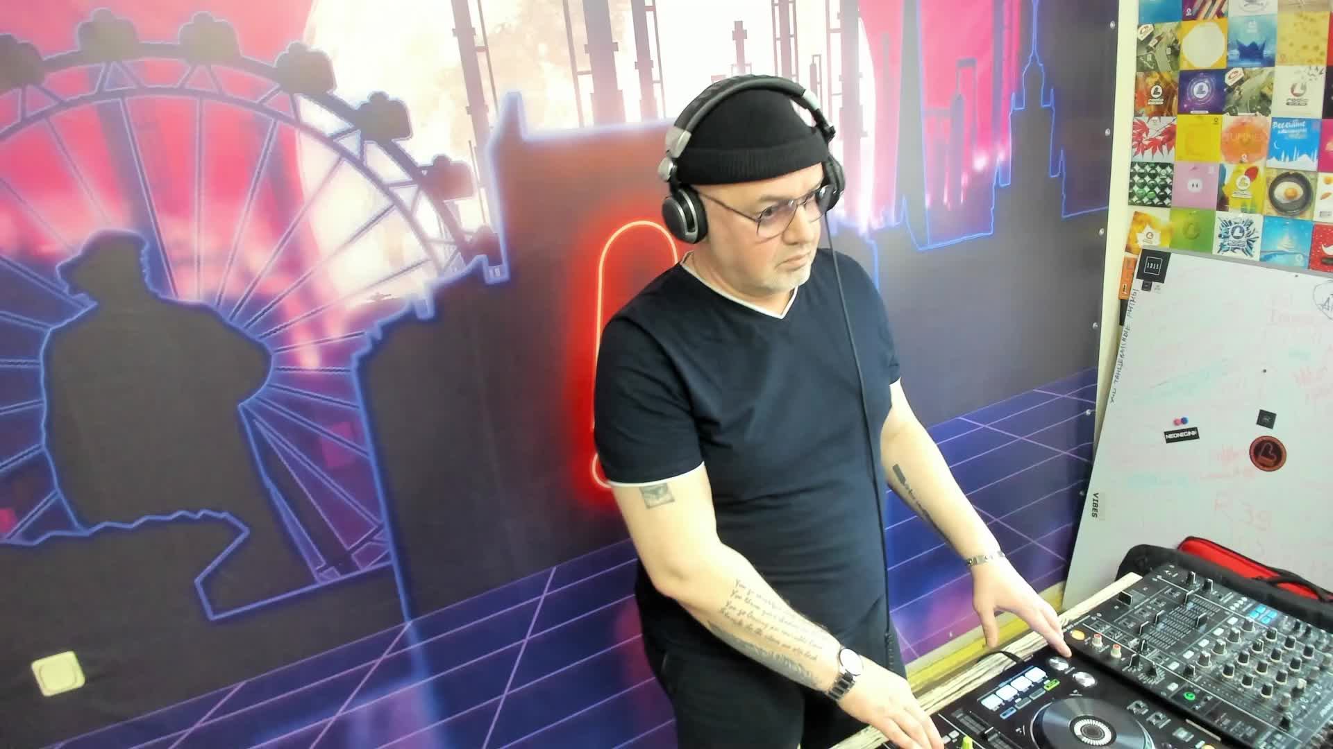 Живые игры 21.01.25 смотреть онлайн