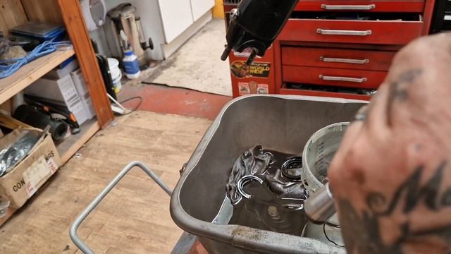 Handmade Harley Sporster Buell Rigid Custom Bike Build Pt1 Bobber Chopper Time Lathe! смотреть онлайн
