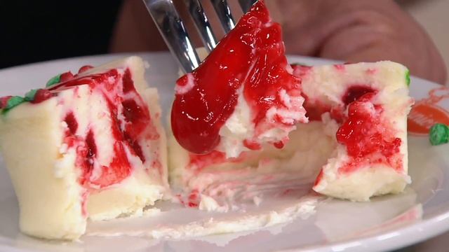 Junior's 32 Holiday Mini Cheesecakes & Layer Cakes on QVC смотреть онлайн