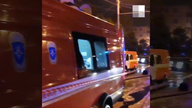 Ростов-на-Дону: спасатели тушат «Кооператора Дона» смотреть онлайн