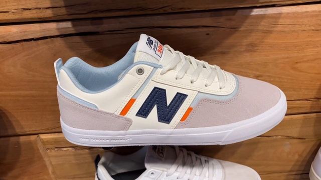 New Balance Numeric Jamie Foy 306 (Grey With White) - Style #: NM306WBO смотреть онлайн