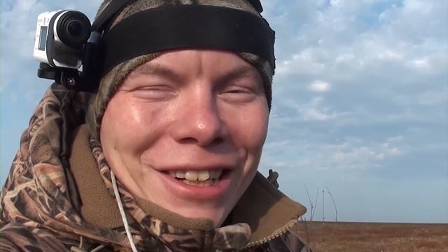 ОСЕННЯЯ ОХОТА НА ГУСЯ 2024 ДОБЫЛИ И ПРИГОТОВИЛИ ВКУСНЕЙШЕЕ БЛЮДО! смотреть онлайн