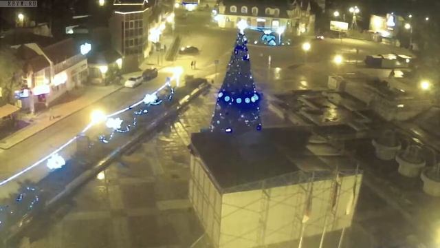 Вебкамера "Площадь Советская". Запись 15.01.2017 22:00:03 смотреть онлайн