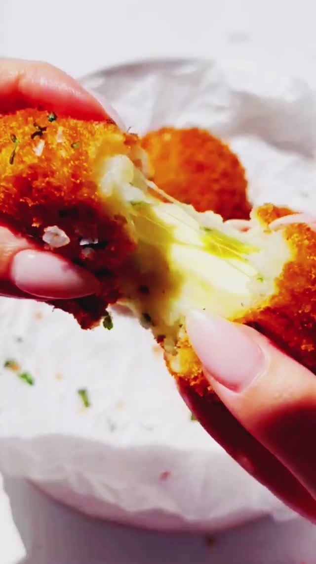 Сырные картофельные крикеты