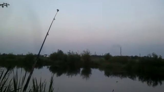 Рибалка на озері Повертаємся з рибалки ЯВА 350 смотреть онлайн