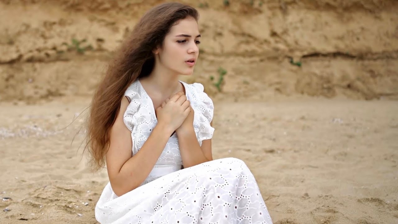 Он защитит меня | ДАЯНА Кочанжи и Хор «Praise» смотреть онлайн