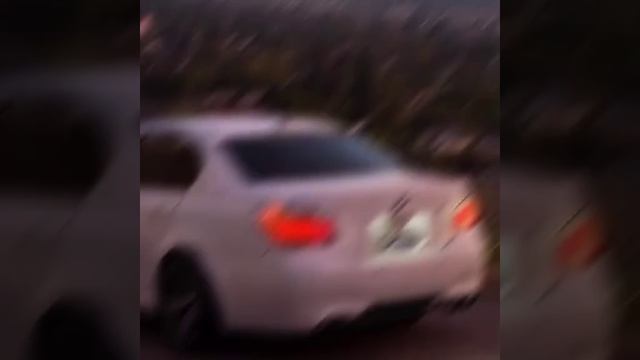 BMW M5 E60 V10