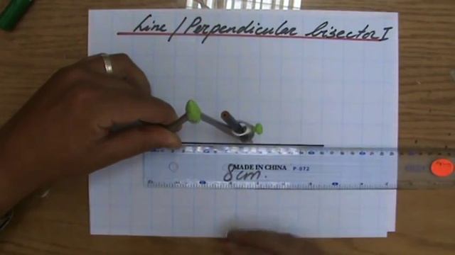 How to Construct a Perpendicular Line Bisector 1 - Geometry - ExplainingMaths.com IGCSE GCSE Maths смотреть онлайн