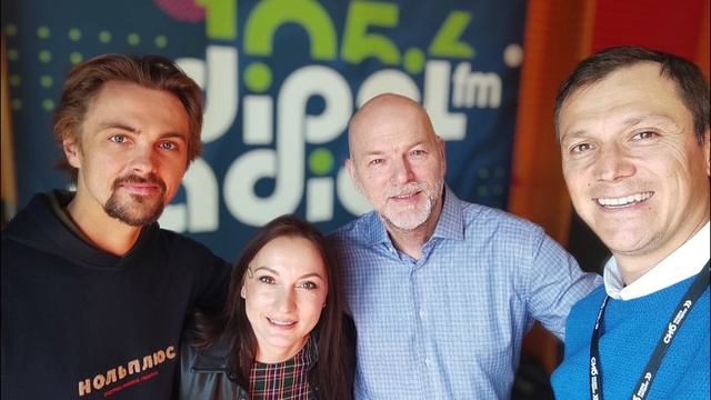 Организаторы 10 кинофестиваля 0+ на Dipol FM смотреть онлайн