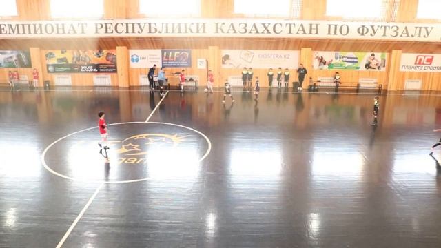 СДЮШОР 2010 - СДЮШОР 2011. Счёт 2:0. ЛЛФ Караганда. (10-11г.) 29.02.2020г. смотреть онлайн