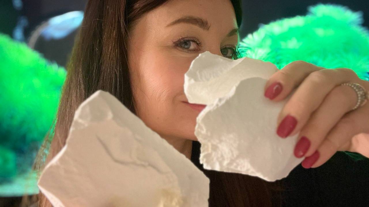 ASMR crunch chalk in pase_Мел Белая гора и паста из Астаны 2 смотреть онлайн