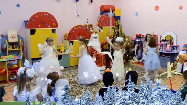 Новогодний утренник 5 группа д/с 1516 25.12.2014 смотреть онлайн