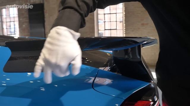 Zo radicaal anders is de Bugatti Chiron Pur Sport | Sjoerds Weetjes #190 | Autovisie смотреть онлайн