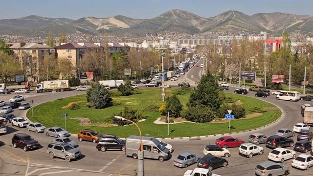 Кутузовское кольцо в Новороссийске | Интервальная съемка смотреть онлайн