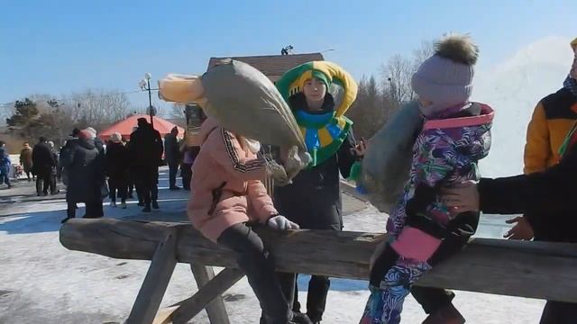 Масленица на театральной площади в Комсомольске смотреть онлайн