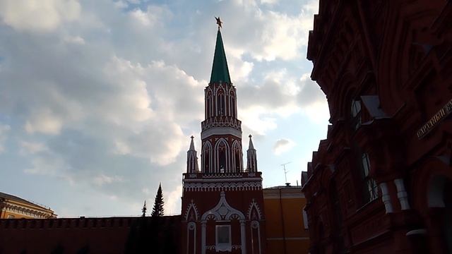 Беляев А.Н. На Красной площадь 26000 смотреть онлайн