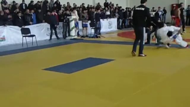 elnurun doyusleri 1ci yer смотреть онлайн