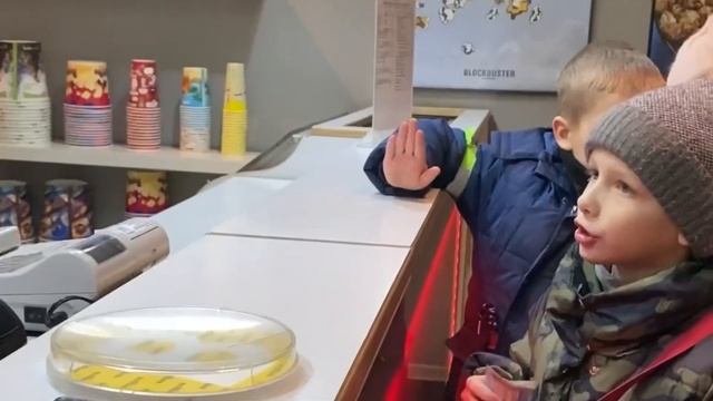 Кинобар смотреть онлайн