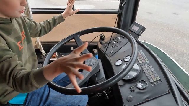 Троллейбус МАЗ - Белкамунмаш смотреть онлайн