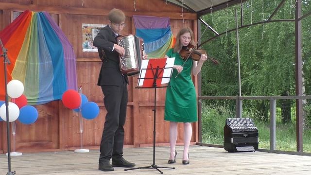 Сельское выступление! смотреть онлайн