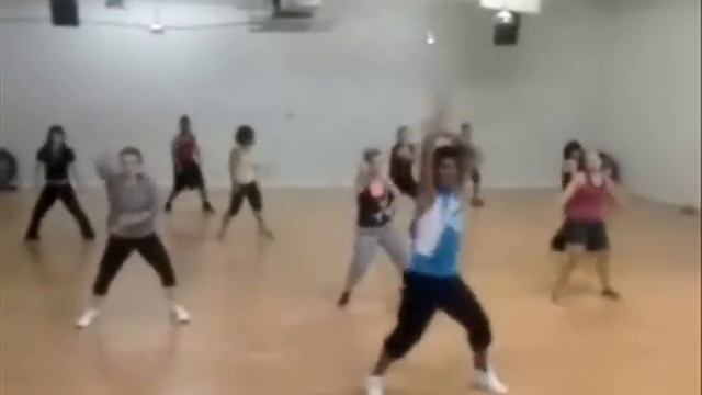 RhythmX Dance Classes Ema song:Where Have you Been by Rihanna смотреть онлайн