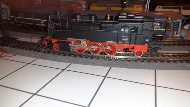 "Klassik" Piko H0 - 190/16 - BR 75 смотреть онлайн