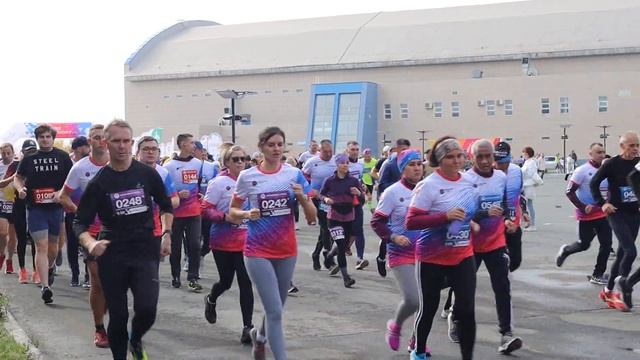 Общий забег на 5,25 км, 10,5 км и 21 км смотреть онлайн