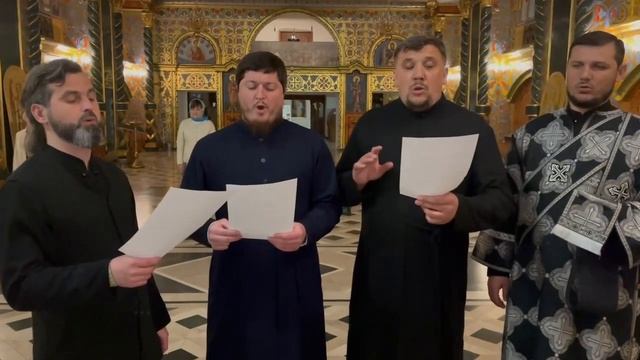 Хор «Миротворцы» поет «Чертог Твой вижду Спасе смотреть онлайн