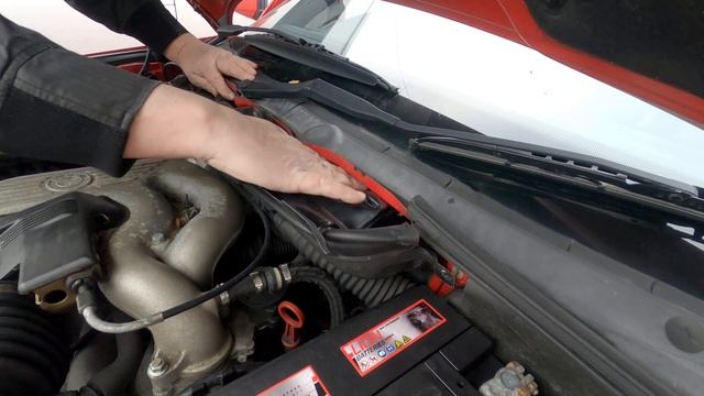 How To Change BMW E36 Compact Cabin Filters [Worst Ever Seen] E36 318ti Pollen Filter Location | 00 смотреть онлайн