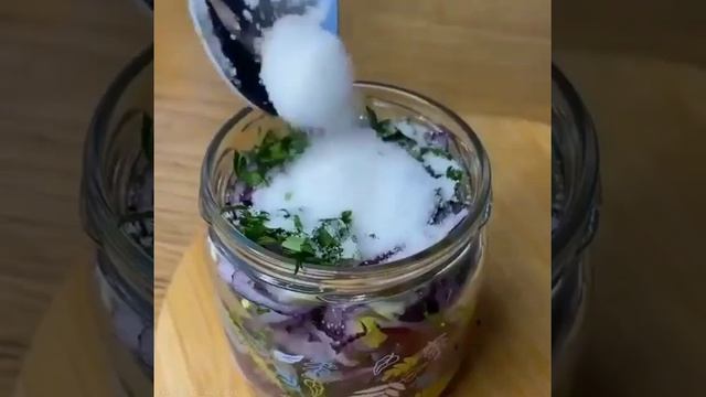 Маринованный лук. смотреть онлайн