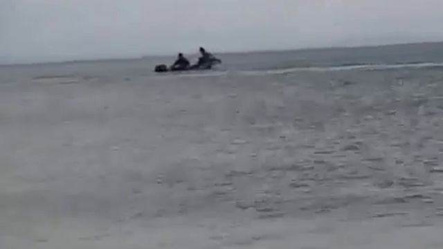 Skyboat. РИБ Skyboat 360RC на воде со сдутыми баллонами
