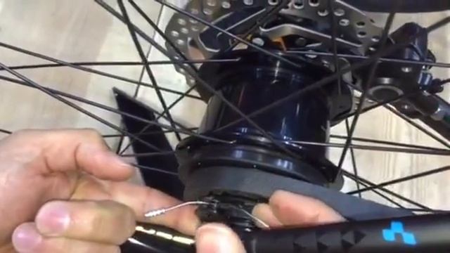 How to remove the gear cable on a Shimano Alfine Hub gear bike смотреть онлайн