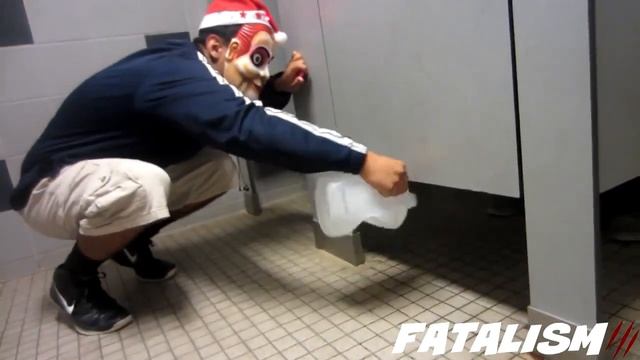 BEST TOILET PRANK ! PRANKS GONE WRONG JULY 2015 смотреть онлайн